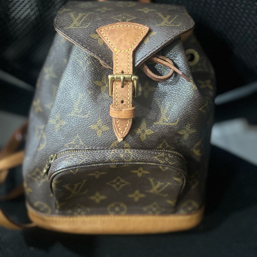 ***Authentic Louis Vuitton Small Backpack*** Rare as it is discontinued***